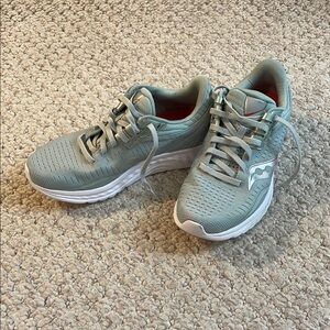 Saucony Sneakers